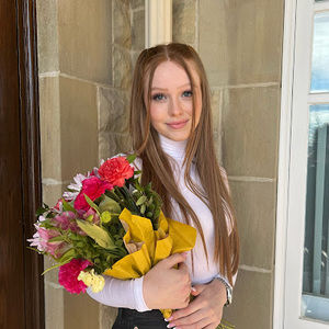 Meet your Posher, Jules